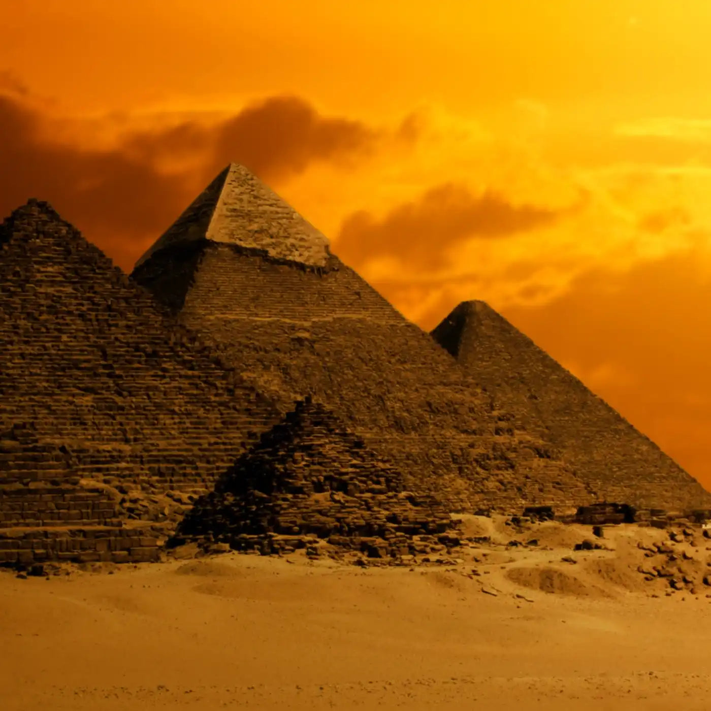 Pyramides égyptiennes anciennes.