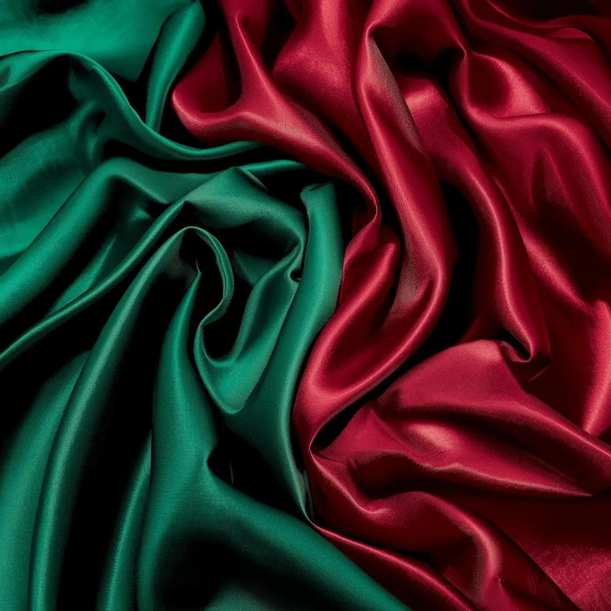 Quels tissus associer à vos bijoux égyptiens ?